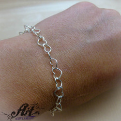 Сребърна дамска гривна "Сърца"  B-520